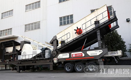 車載流動錘式破碎機多少錢？產(chǎn)量多高？