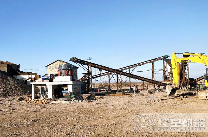 顎式破碎機、圓錐破碎機作業(yè)現(xiàn)場